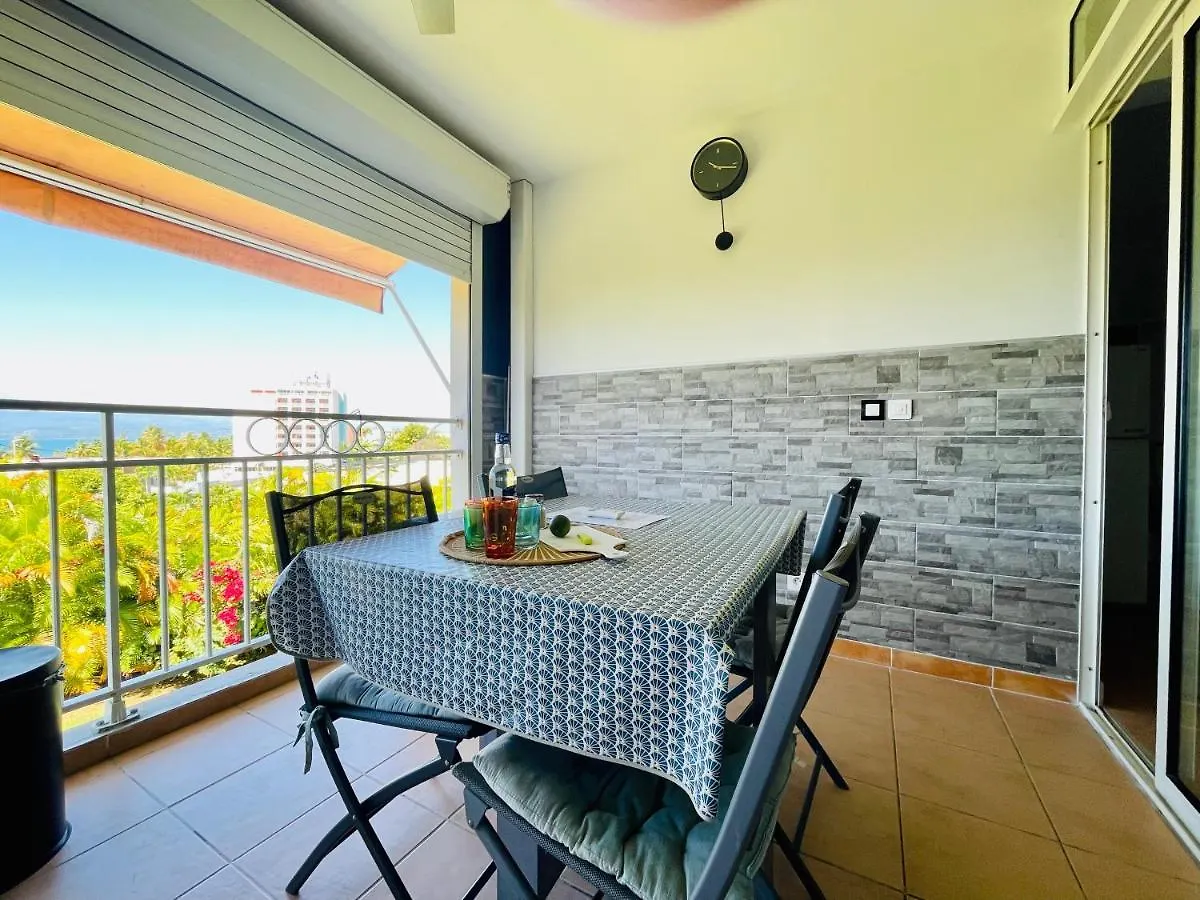 Appartement Vue Mer, Piscine, Dans Quartier Prise De Gosier Le Gosier  Le Gosier (Grande-Terre)